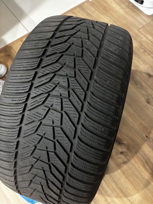 Hankook Winter i*cept evo3 275/40 R18 V XL