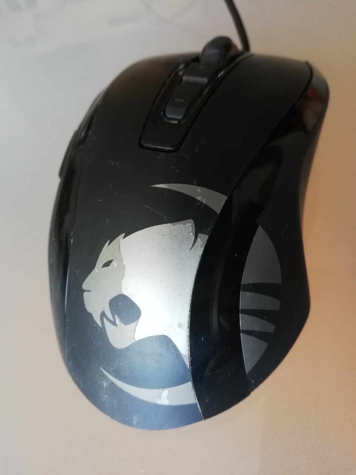 Mysz gaming Roccat Kone+ (ROC-11-801) przewodowa, świecąca

Mysz Rocca