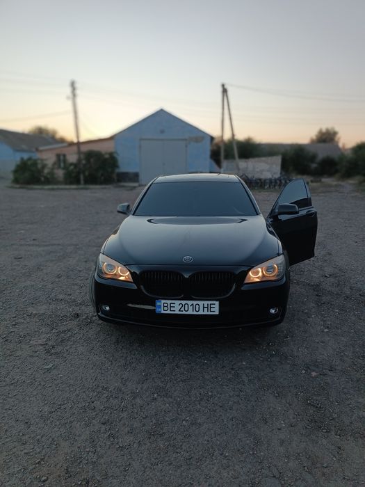 Продам Bmw 740Li
