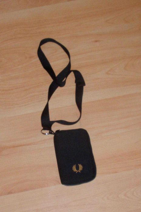Неопреновый чехол Fred Perry Bag Phone 13/9 см для телефона, денег,mp3