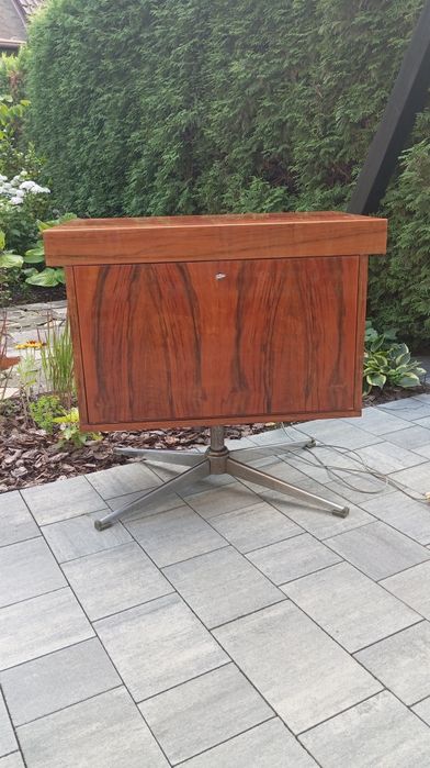 Szafka barek pod telewizor z PRL-U