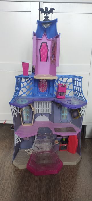 Замок Вампіріни (Замок Вампирины)