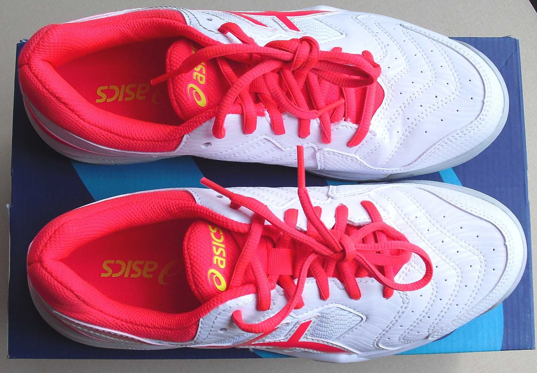 Женские теннисные кроссовки Asics