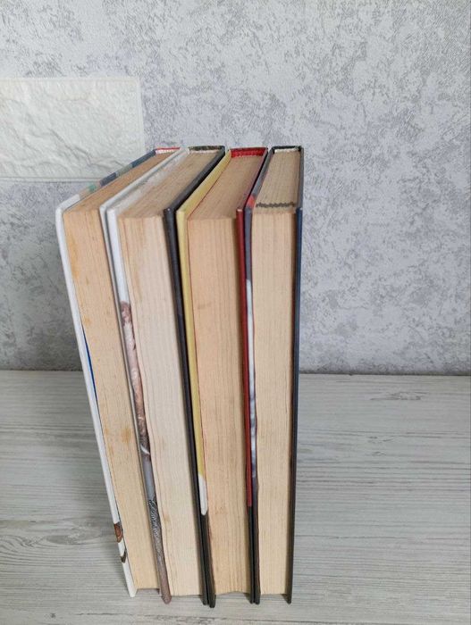 Комплект з 4-х книг за 200 грн