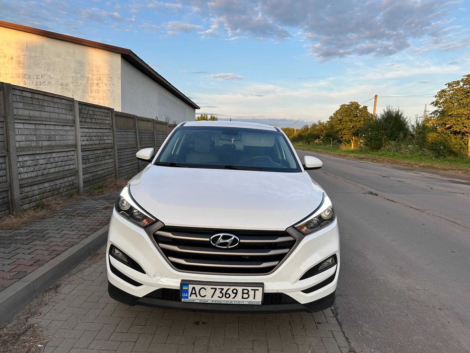 HYUNDAI Tucson 2017 рік