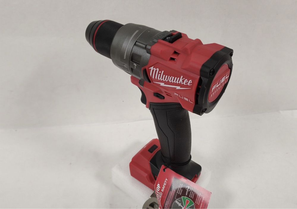 Ударная дрель/шуруповерт Milwaukee 2904-20 M18 Fuel. USA