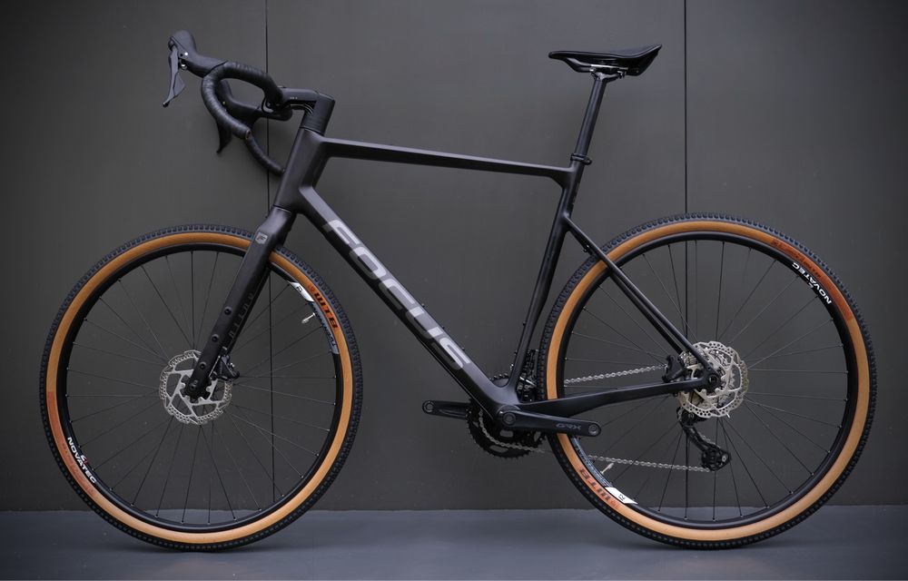 Гравійний велосипед Focus Atlas 8.7 Carbon GRX 810