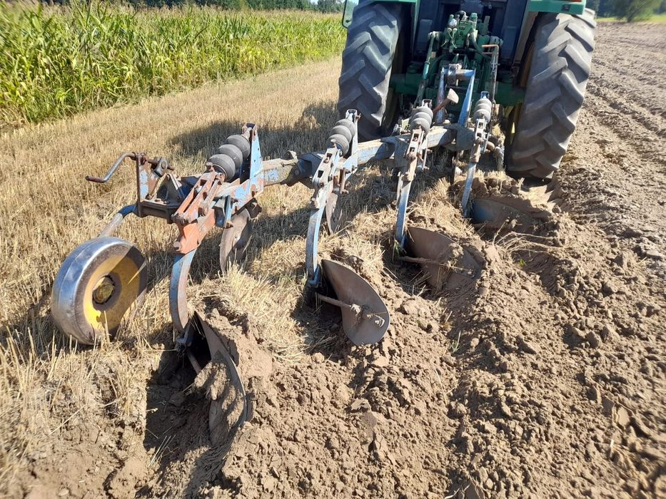 Pług Overum 4-skibowy