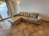 Sofa cama com chaise long faux leather bege