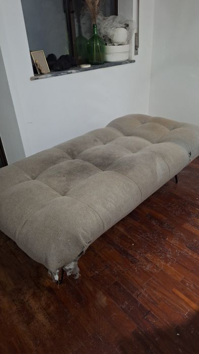 chaise longue cinza para recuperar
