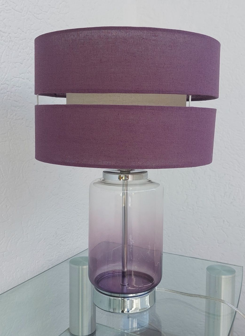 Lampka nocna z abażurem