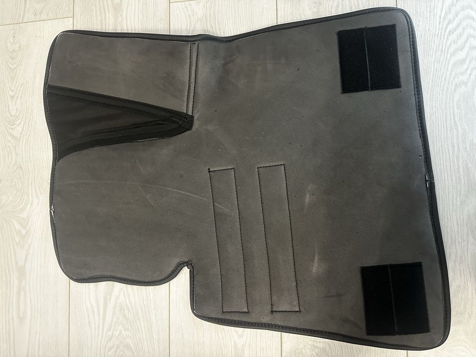 Автокилимки BMW X5 (G05) виконані з преміум еко-шкіри