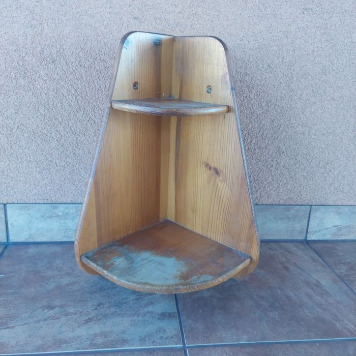 Półeczka narożna drewniana