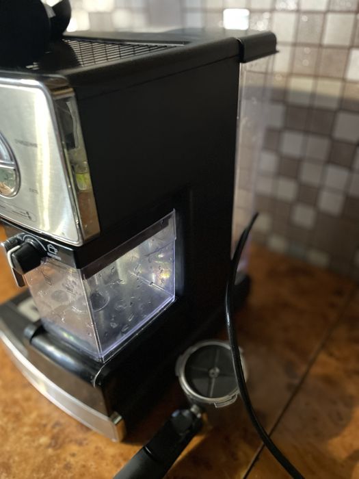 Продам кавову машину Prime