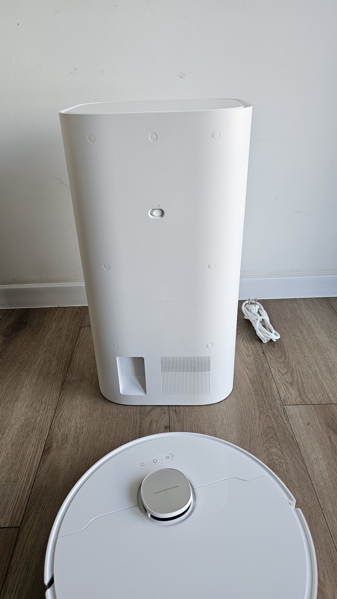 Robot sprzątający Dreame L10S Ultra biały mocowanie stacja czyszcząca
