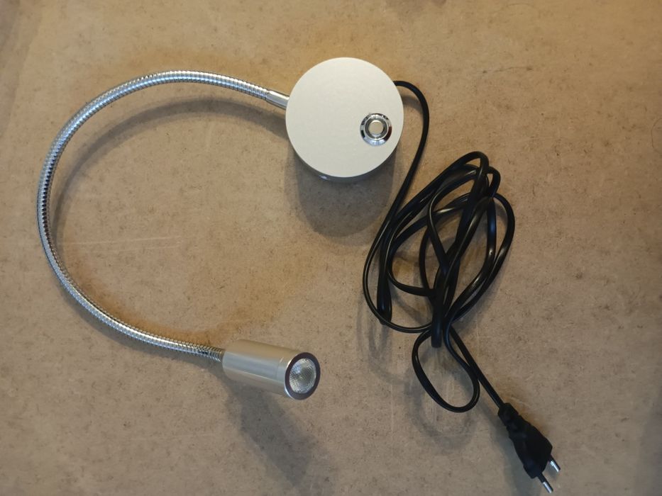 Lampka nocna z usb