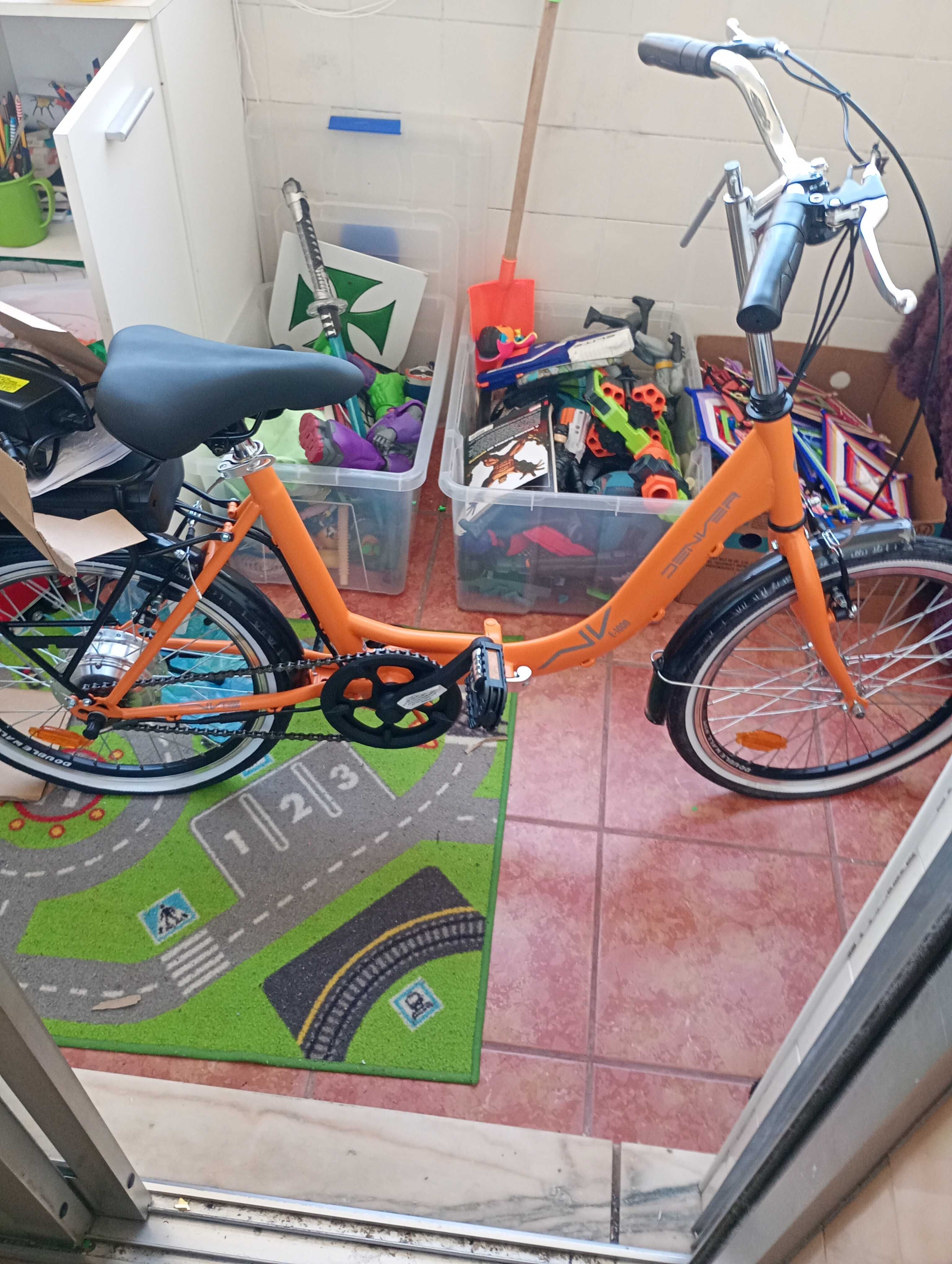 Bicicleta elétrica nova