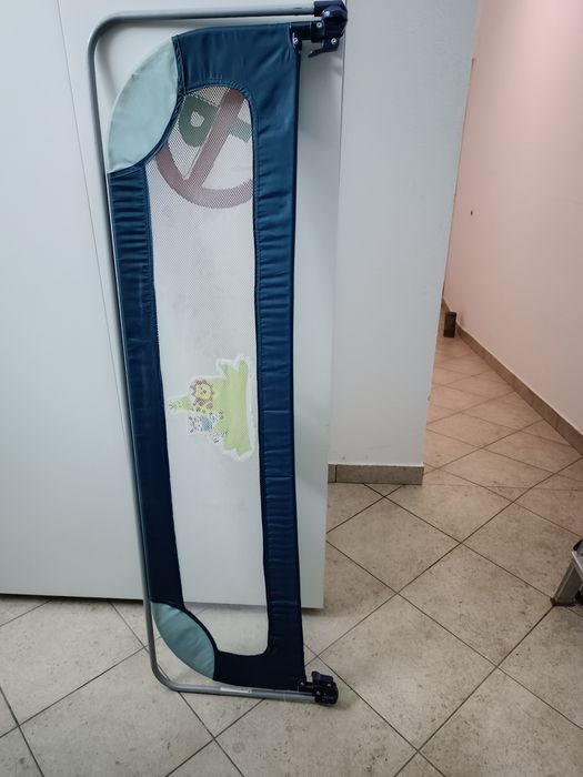 Barreira de proteção para cama infantil