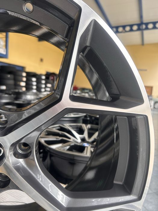 Felgi aluminiowe Audi 19 cali  A3 A4 A5 A6 A7 Q3 Q5 Q7