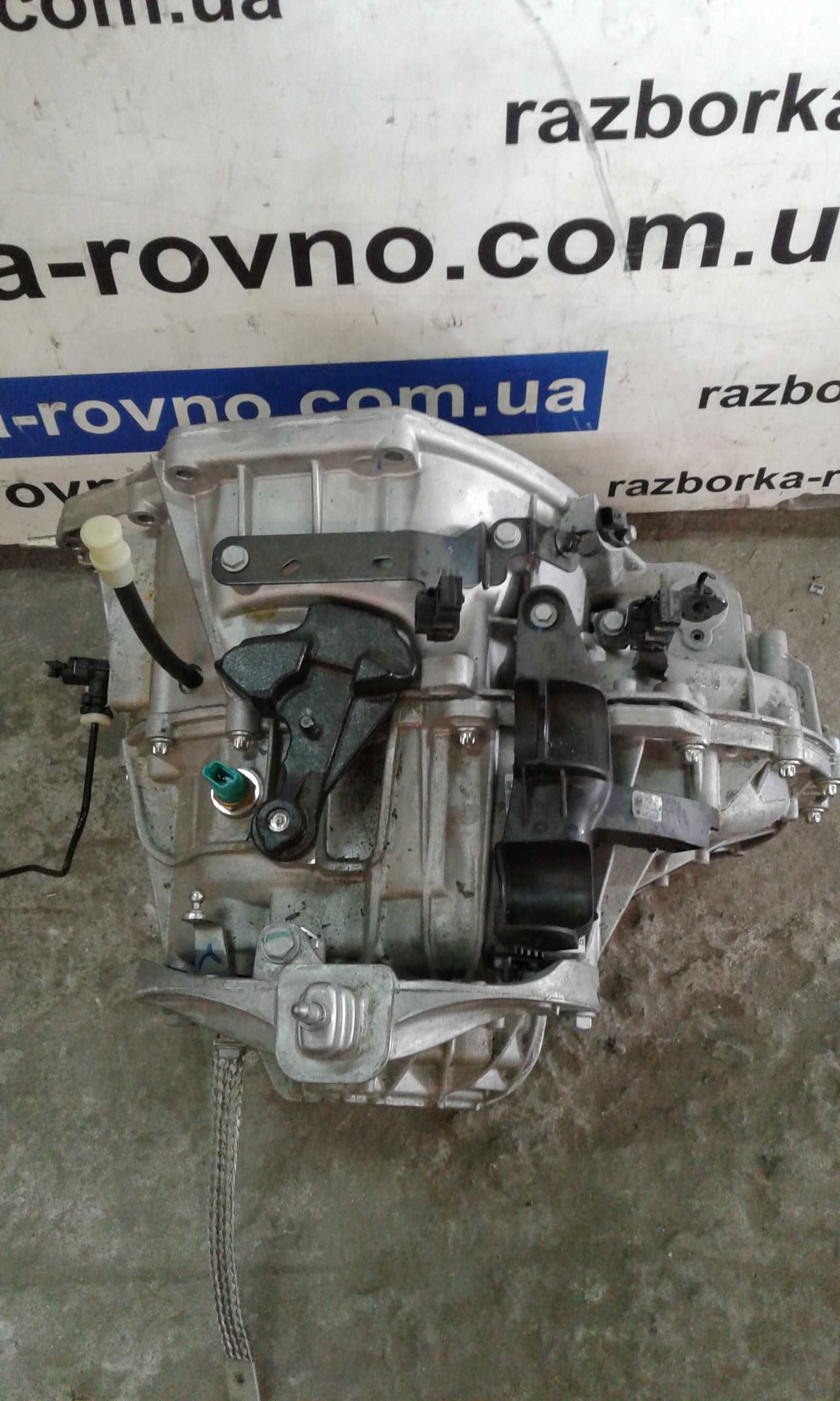 КПП коробка передач Renault Trafic 2014-2019 1.6DCI PF6040