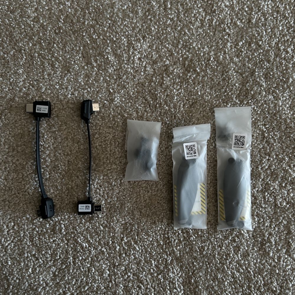 DJI mini Combo, dron bardzo malo uzywany (2,5h) + dodatki