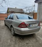 Бампер задній  передній W203 c200 Mercedes Мерседес