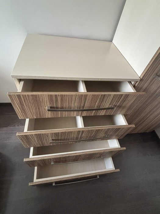 Zestaw szafa + kompoda 4szuflady z płyty wiórowej 18mm wenge jasne/zeb