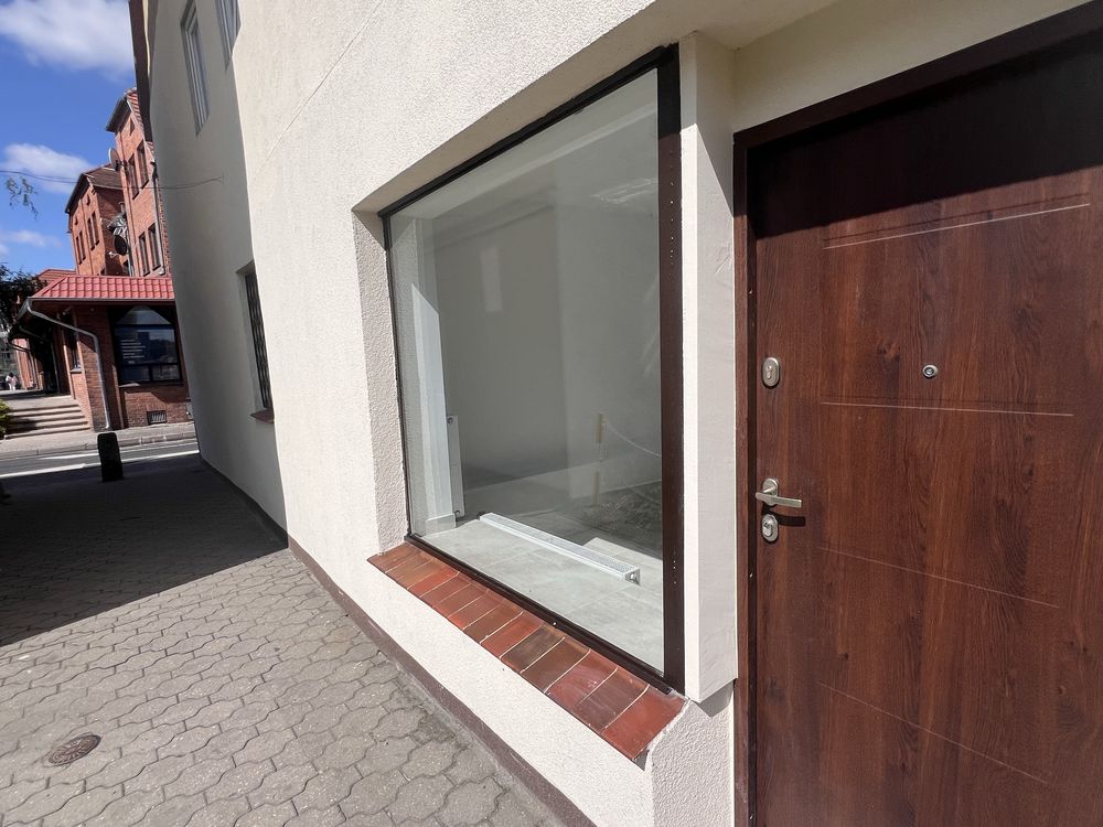 Lokal PRZY PIESZYM DEPTAKU - wyjazd z rynku! Duża witryna + parking!