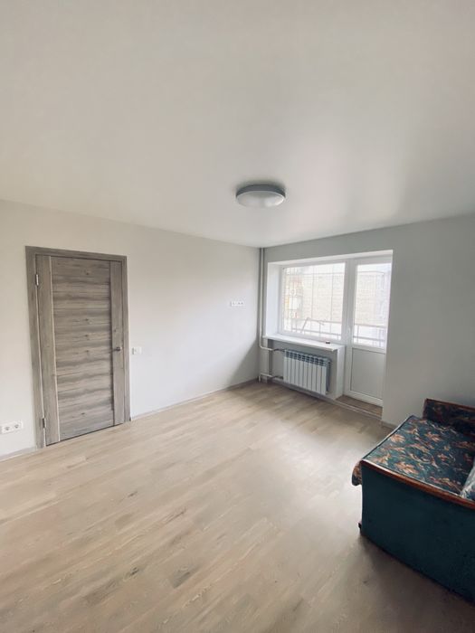 Уютная 1-комнатная с новым ремонтом в кирпичном доме — заезжай и живи!