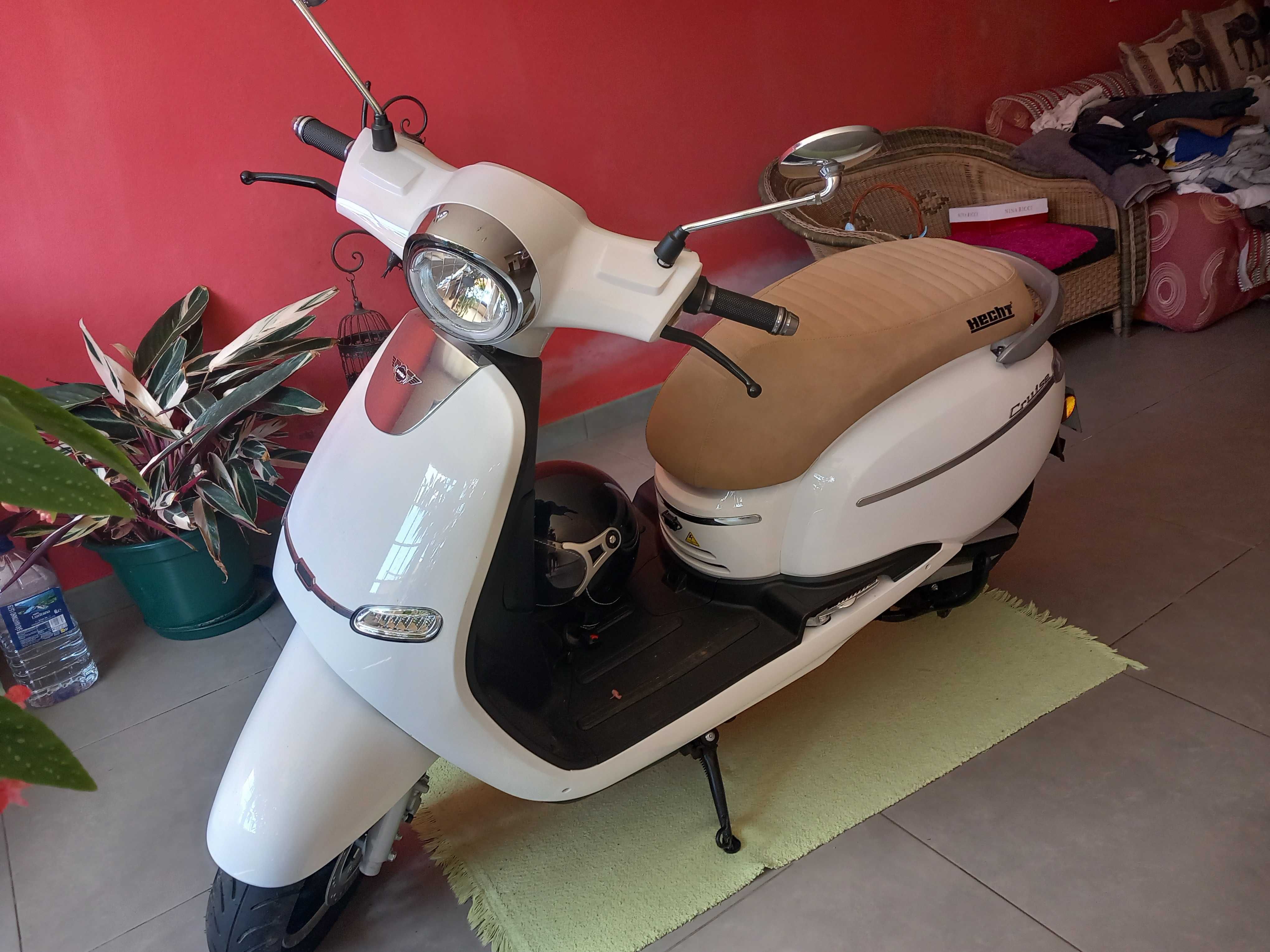Motociclo estilo Vespa