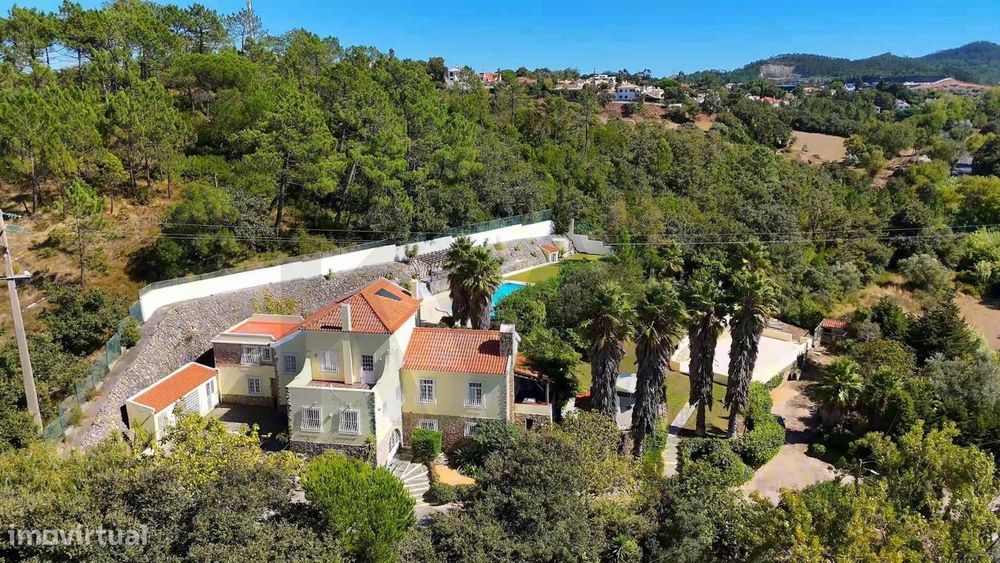 Moradia com Piscina e Terreno Amplo na Póvoa da Galega