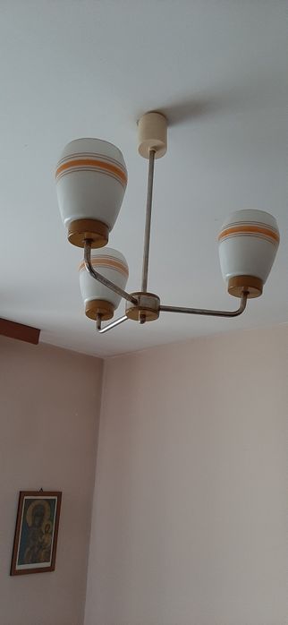 Żyrandol wczesny PRL