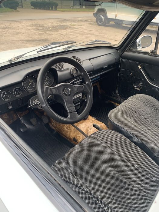 В продажі Ваз 21011