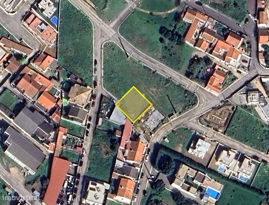 Lote Terreno para construção de moradia isolada em Abrunheira, Sintra