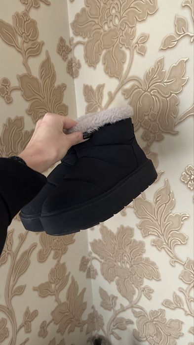 Зимові сапожки zara дутіки 35