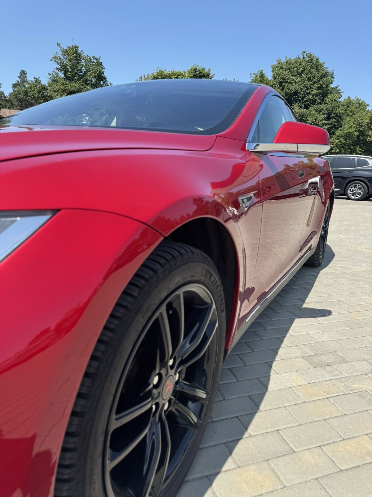 Продам Tesla Model-S 85кВт