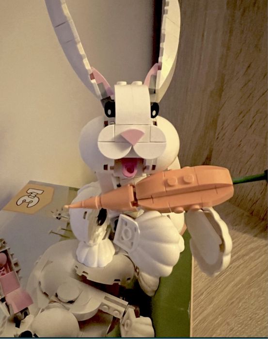 Caixa de lego Creator.