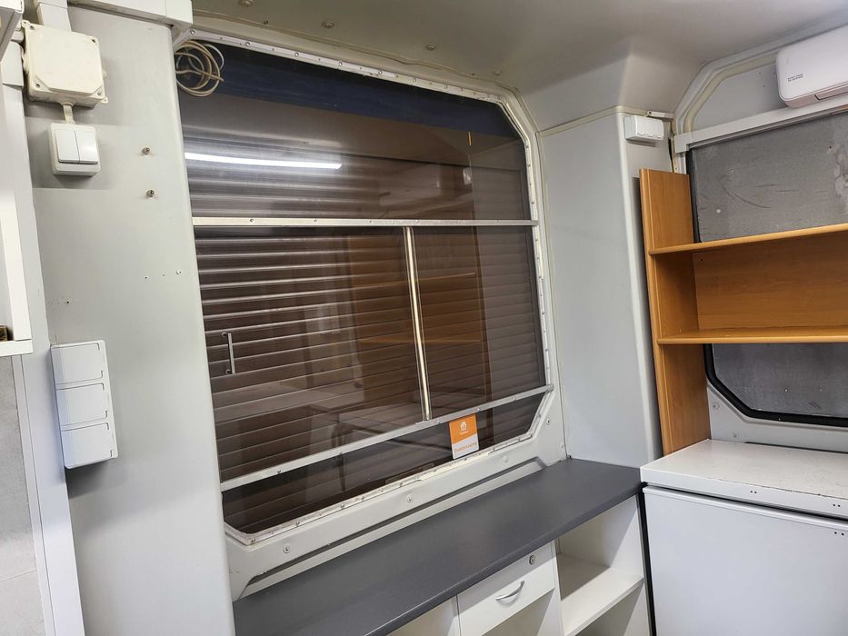 Na sprzedaż kiosk handlowy - gotowy do prowadzenia działalności !