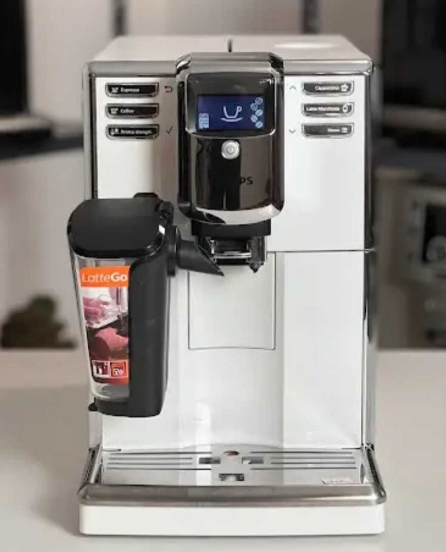Автоматическая кофемашина б/у Philips white (140541)