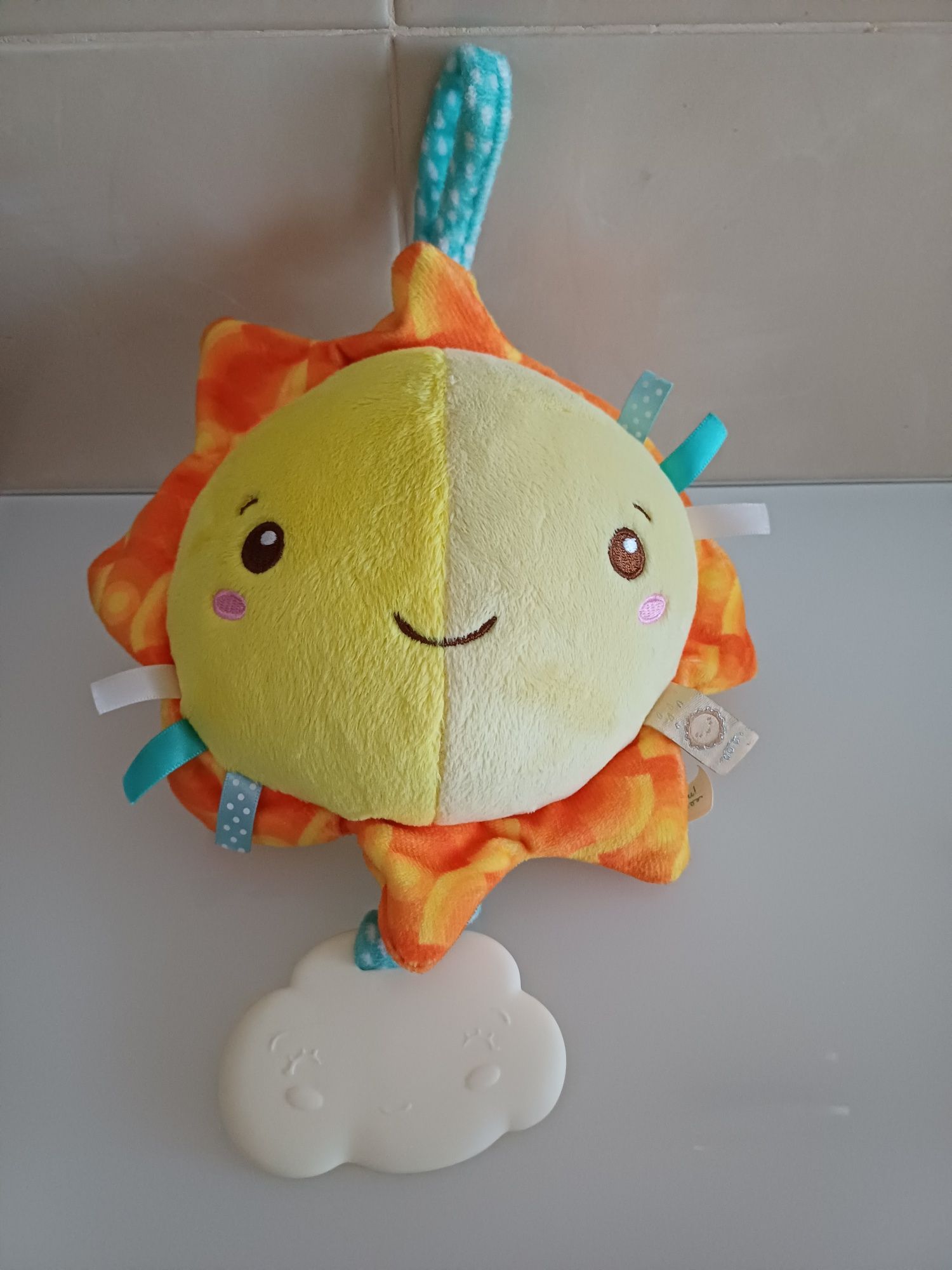 Peluche com música bebé