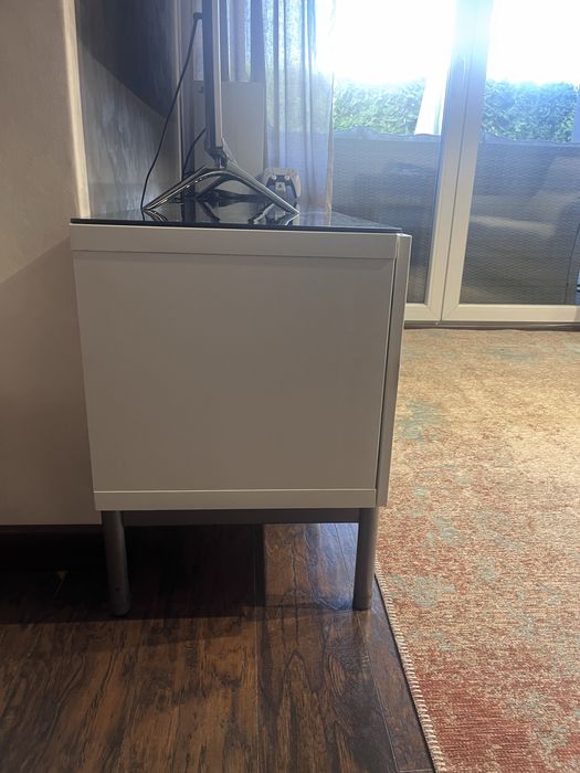Biala szafka RTV IKEA 180x42x59