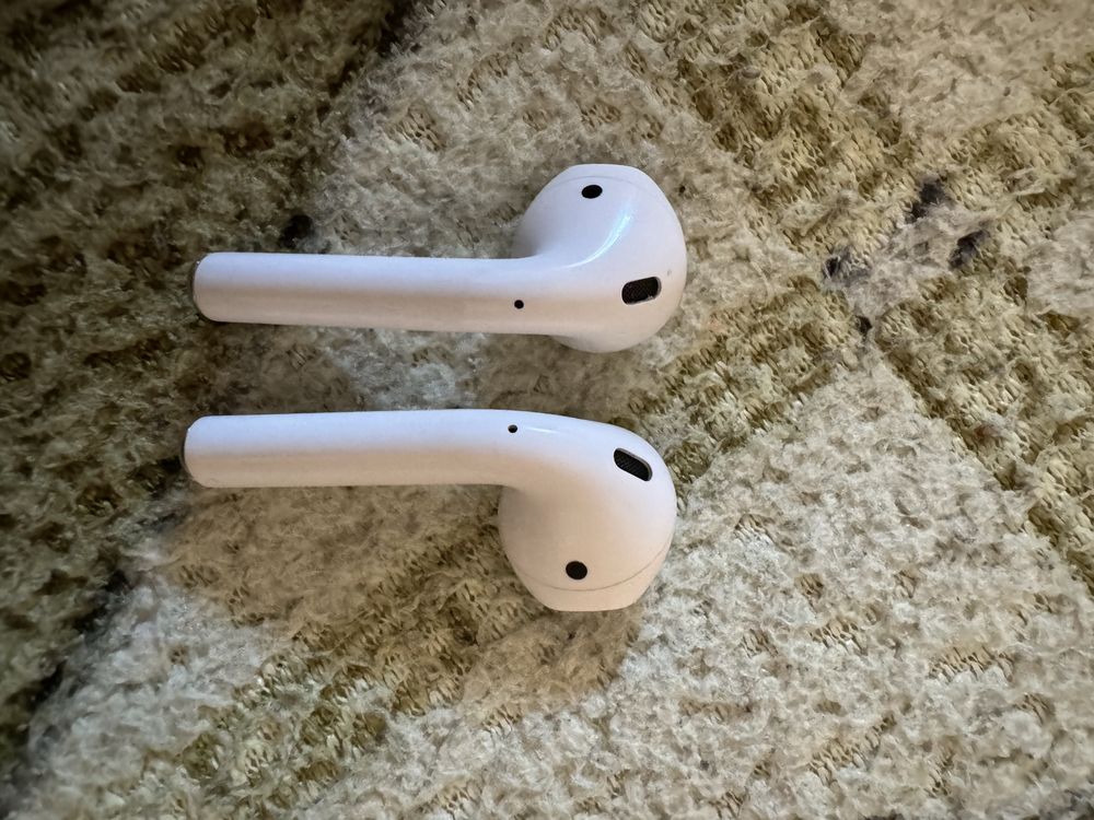 Оригінальні Air Pods 2 покоління
