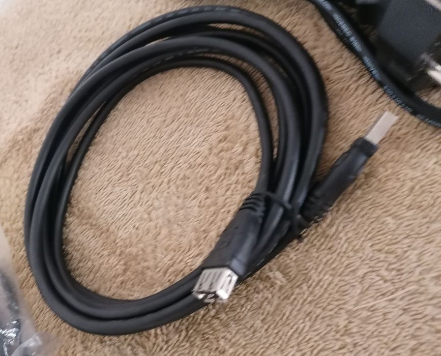 Cabos diversos uteis, ac,audio,skart,usb,vga (8 un)