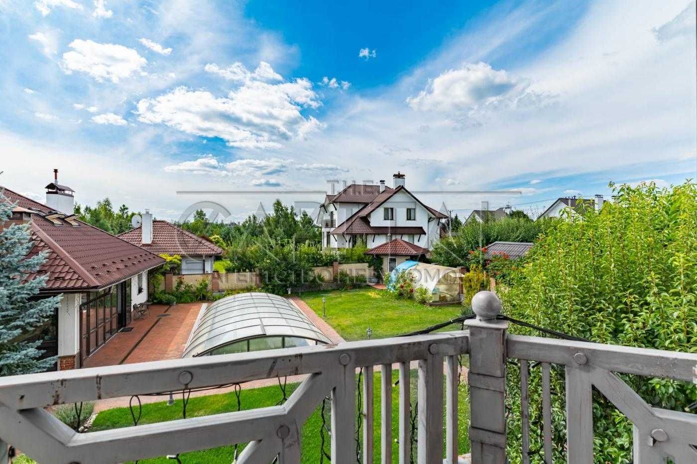 Продаж шикарного 3-поверхового будинку в Іванковичах, вул. Авіаторів