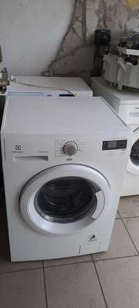 Pralka Electrolux EWF1076GDW