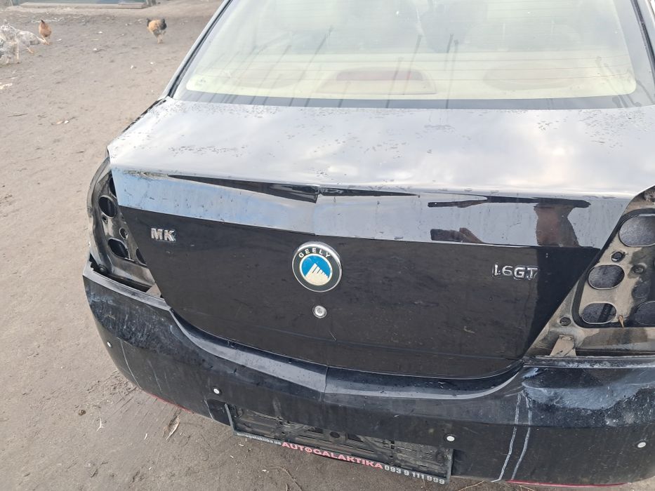 Кришка багажника Geely MK, багажник джилі МК капот крила