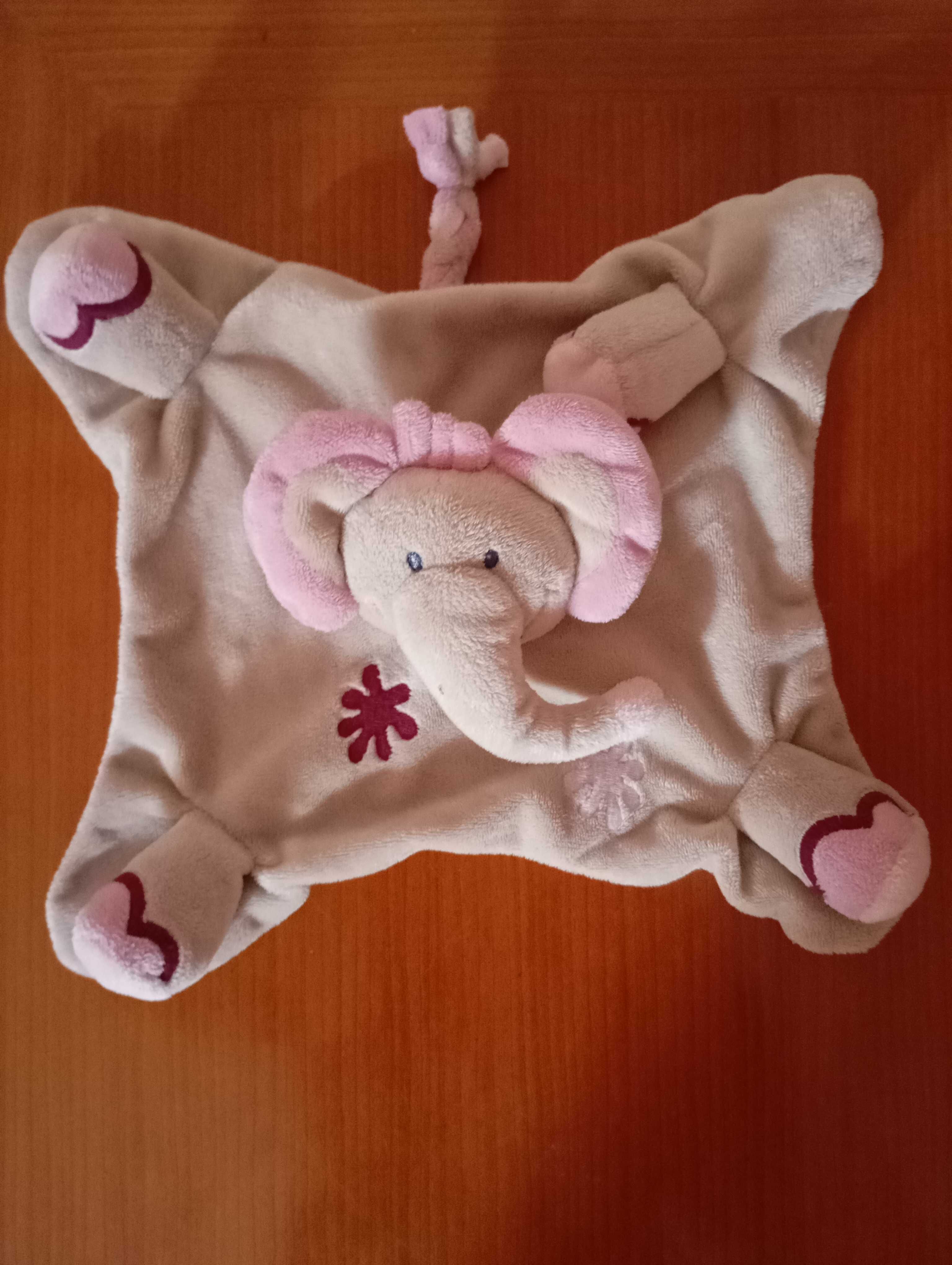 4 brinquedos para bebé