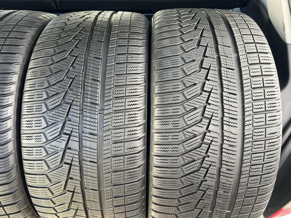 HANKOOK 245 35 r19 Winter I*Cept Evo2 W320 KOREA ЗИМА комплект 4 штуки