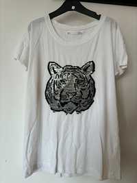 T-shirt branca Leão