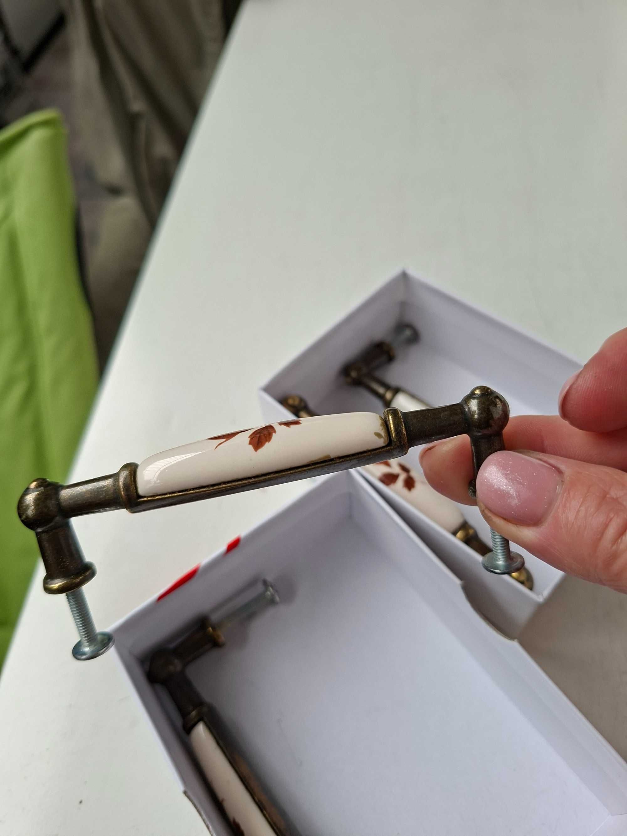 Uchwyt meblowy 4 szt. komplet ceramiczny retro